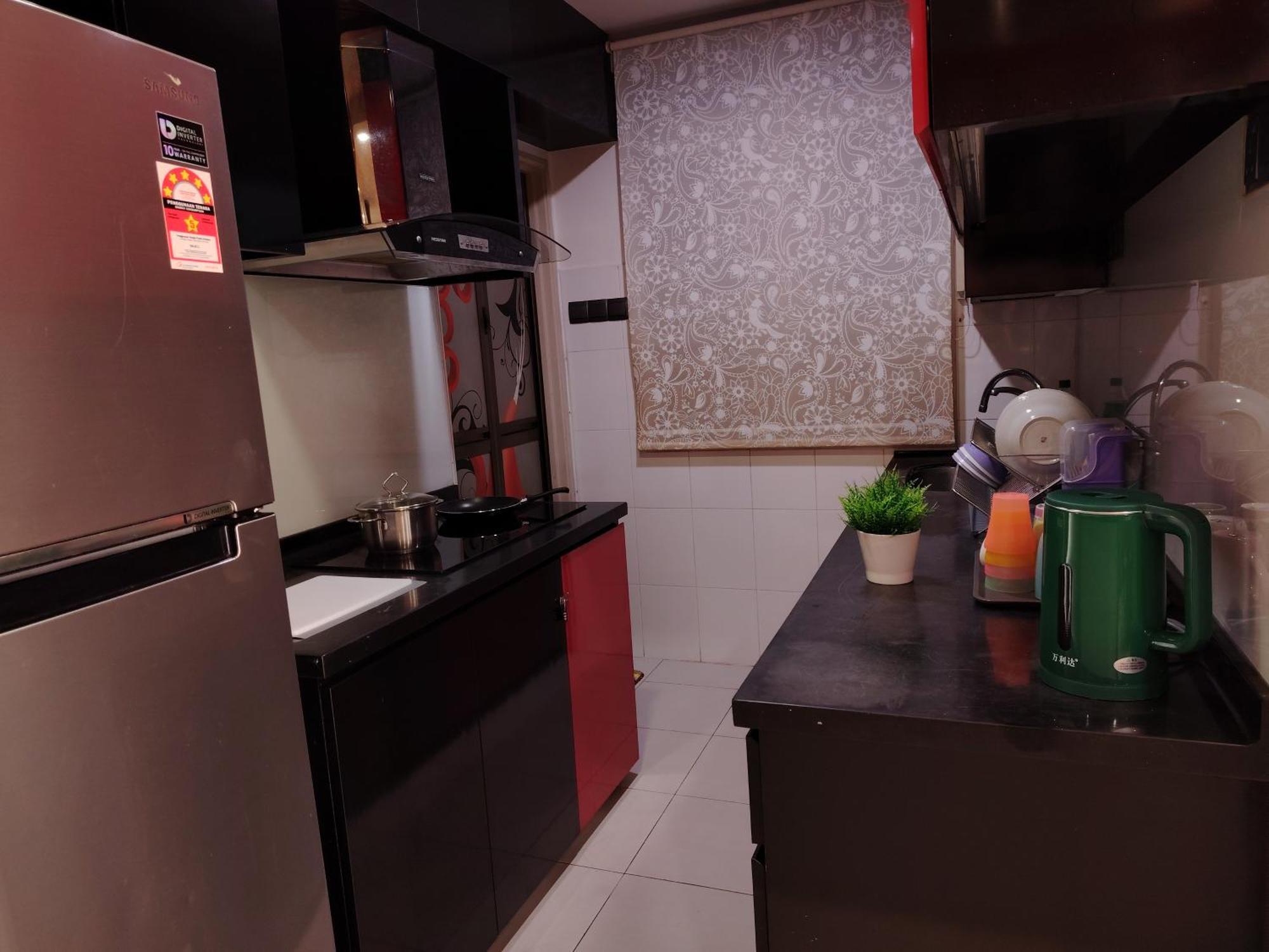 Apartment Tcr-jb Tebrau Walk Distance To Ikea Toppen & Aeon Mall *